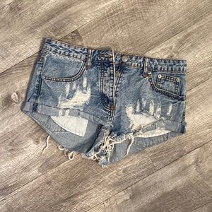 🛍3/$25🛍 Signature Eight Ripped Jean Shorts